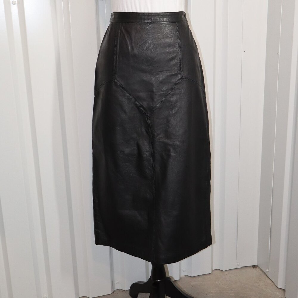 Elegant Black Pencil Skirt